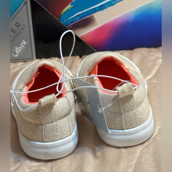 Toddler Girls' Alexus Slip-On Sneakers Off White/Coral - Cat & Jack - SIZE 6 - Picture 5 of 7
